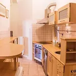Big Apt In The Center With Balcony & Ac
