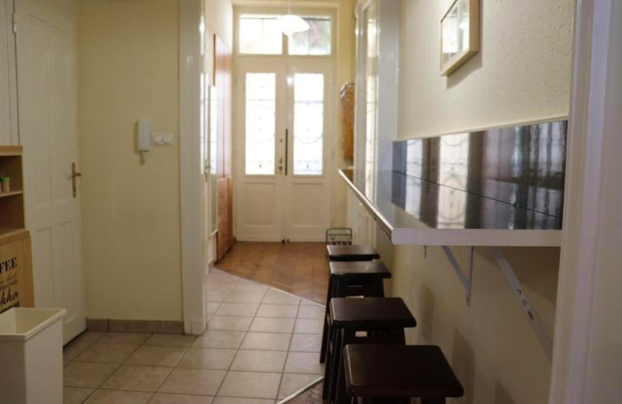 Big Apt In The Center With Balcony & Ac Apartment Budapest